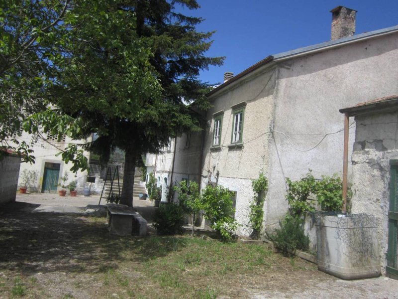 Landwirtschaftlicher Betrieb in Agnone