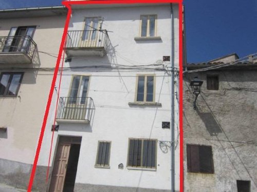 Casa indipendente a Borrello