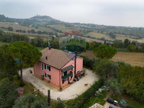 Casa independiente en Osimo