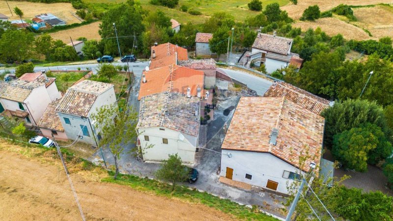 Casa geminada em Fabriano