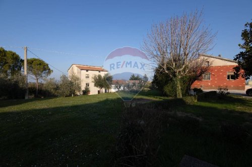 Casa de campo em Cingoli