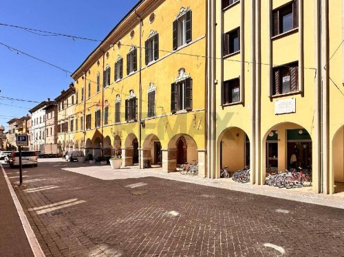 Zakelijk onroerend goed in Fossombrone