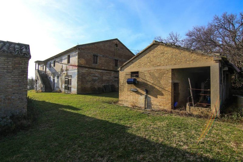 Maison de campagne à Polverigi