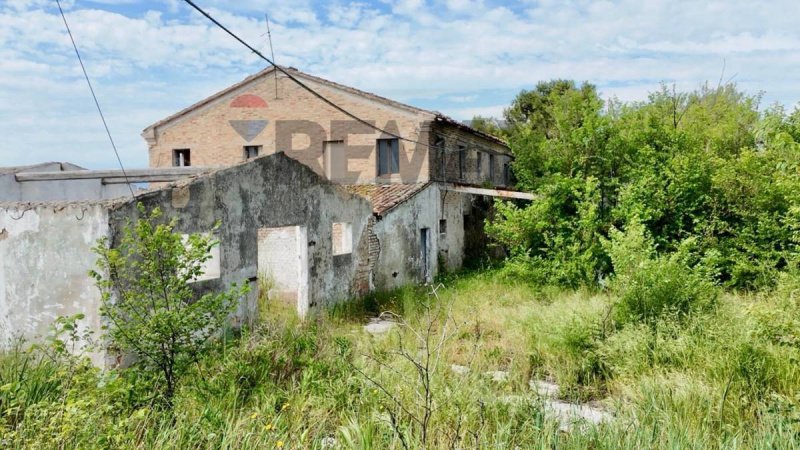 Сельский дом в Бельведере-Остренсе