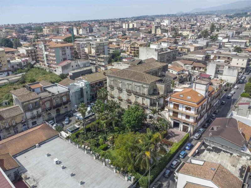 Edificio en Giarre