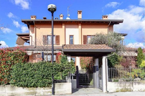 Appartement in Casnate con Bernate