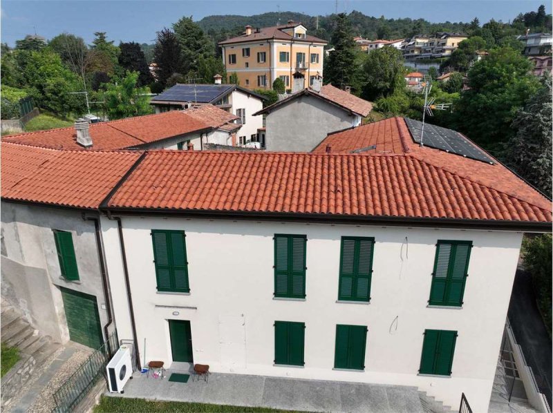 Apartamento em San Fermo della Battaglia