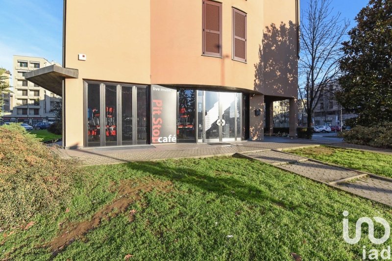 Inmueble comercial en Vedano al Lambro