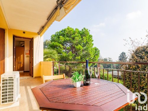 Lägenhet i Besana in Brianza