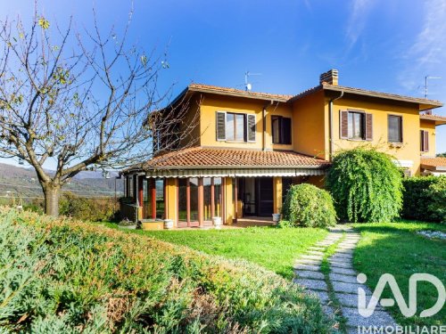 Villa i La Valletta Brianza