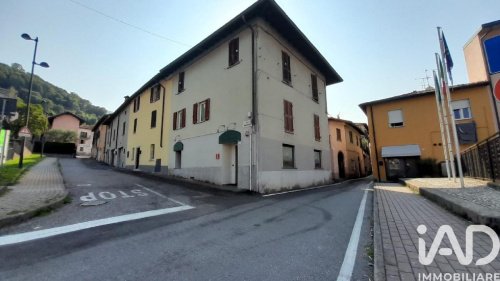 Local commercial à Calolziocorte