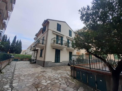 Apartamento en Pietra Ligure