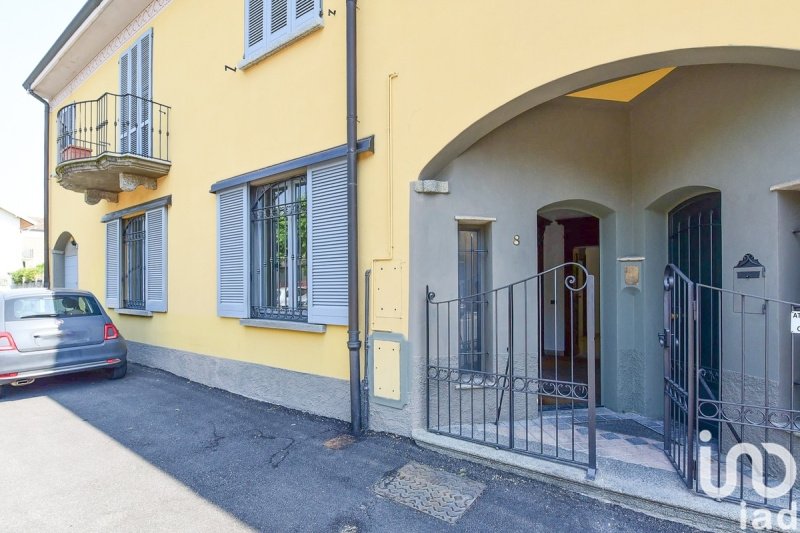 Apartamento em Verano Brianza