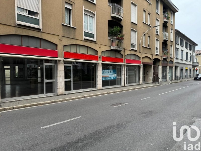 Commercial property in Seregno