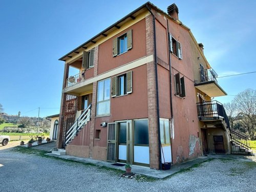 Apartamento em Fratta Todina