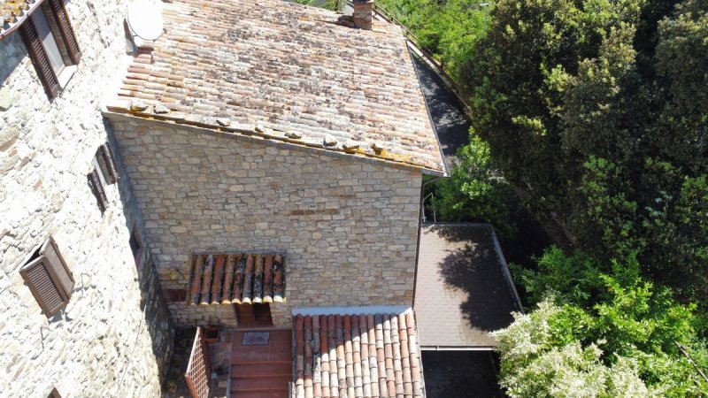 Casa geminada em Monte Castello di Vibio