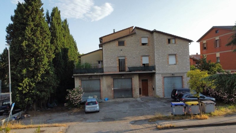 Edificio en Todi