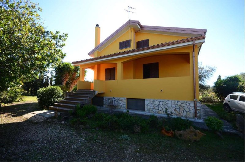 Вилла в Ольмедо