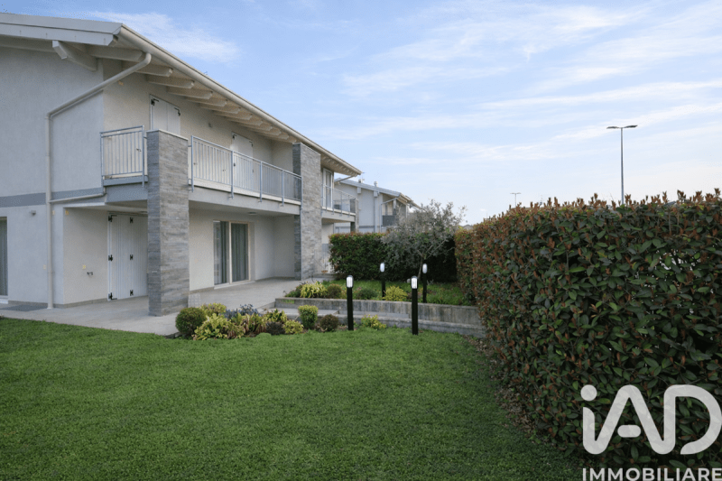 Особняк из двух квартир в Кастильоне-делле-Стивьере