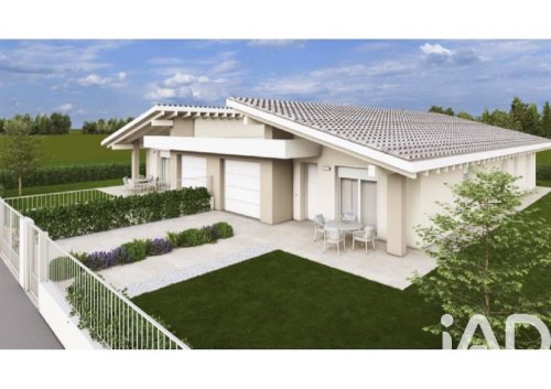 Villa en Asola
