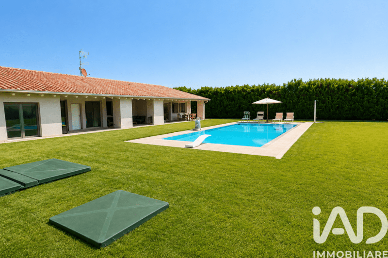 Villa in Calvisano