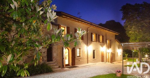 Immobile commerciale a Ponti sul Mincio