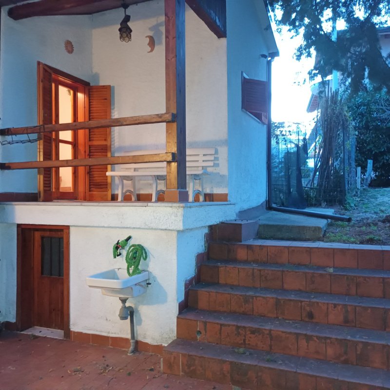 Detached house in Cappelle sul Tavo