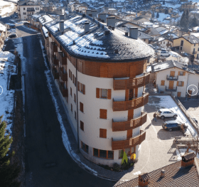 斯基尔帕里奥斜顶木屋