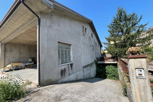 Commercial property in Verona