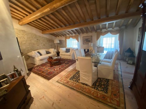 Historisk lägenhet i Todi