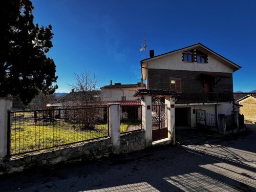 Detached house in Pescorocchiano