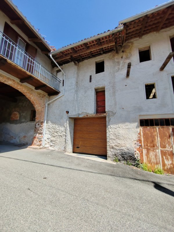 Semi-detached house in Masserano