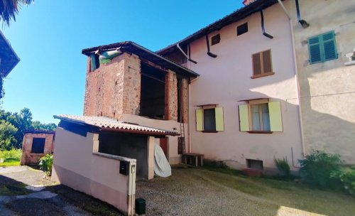 Detached house in Brusnengo