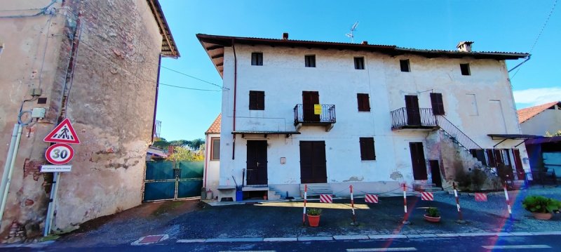 Hus i San Giacomo Vercellese