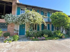 Bauernhaus in Villanova d'Asti