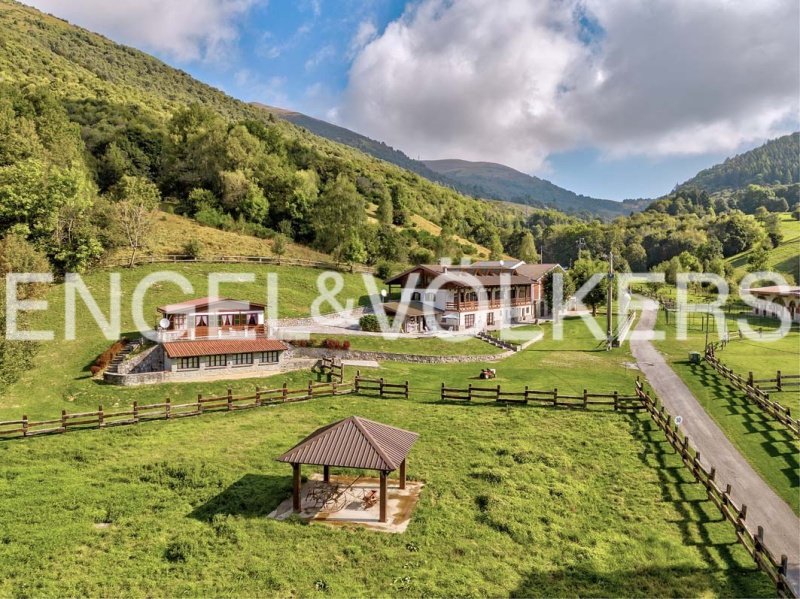 Country house in Sormano