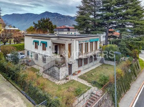 Detached house in Como