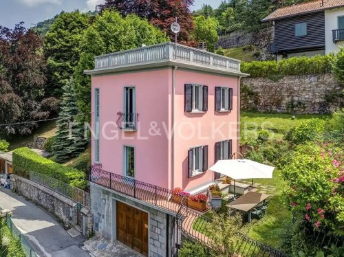 Villa a Brunate