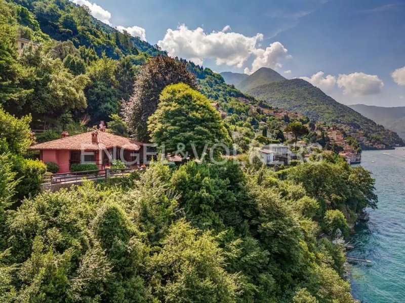 Villa in Nesso