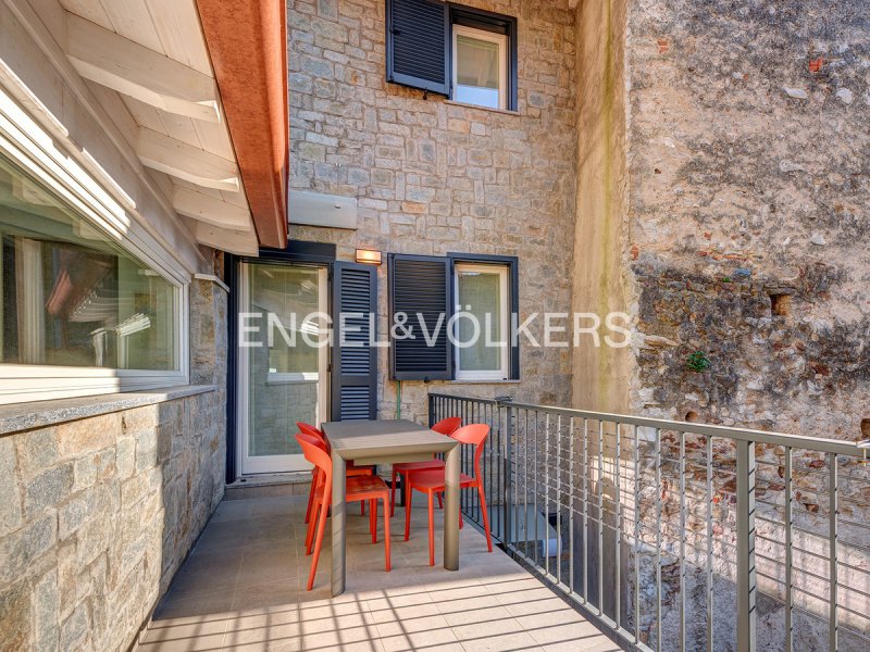 Top-to-bottom house in Lecco