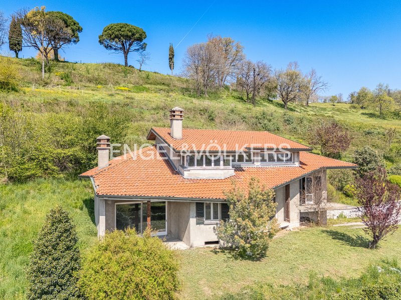 Villa i Pusiano