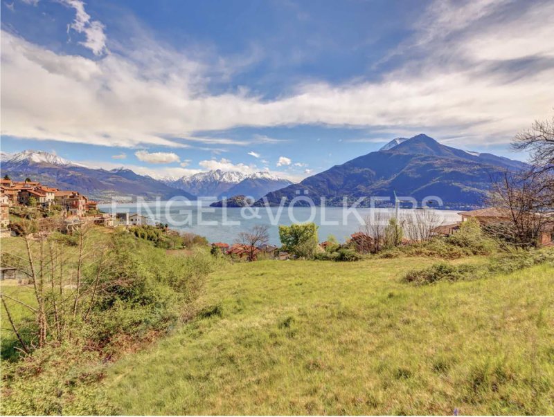 Villa in Pianello del Lario