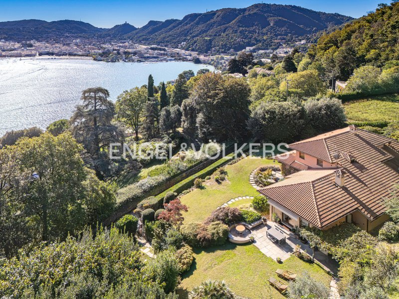 Villa in Como
