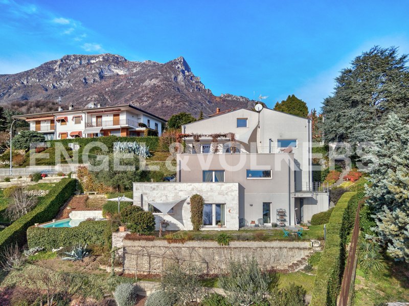 Semi-detached house in Civate