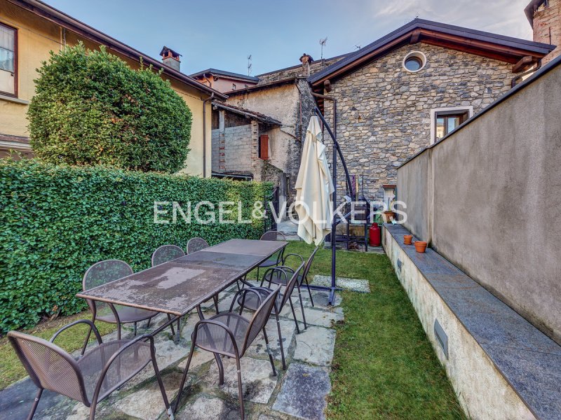 Vrijstaande woning in Mandello del Lario