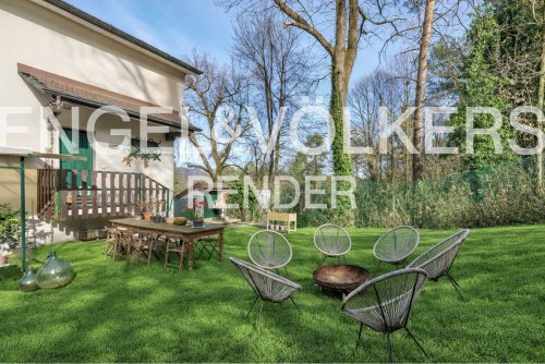 Casa indipendente a Capiago Intimiano