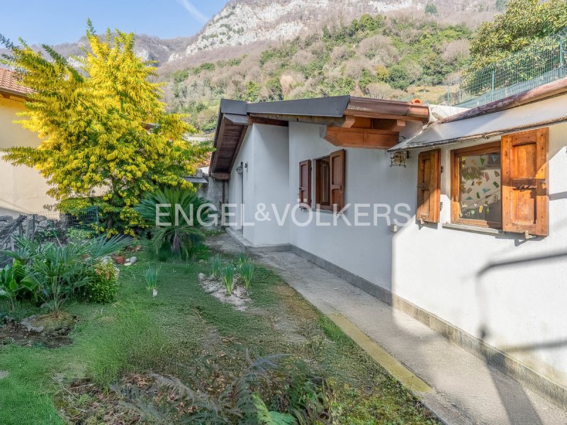 Detached house in Tremezzina