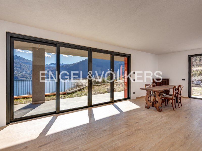 Detached house in Porlezza