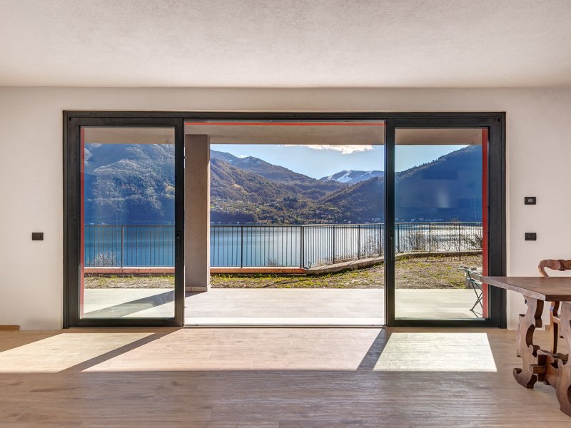 Villa i Porlezza