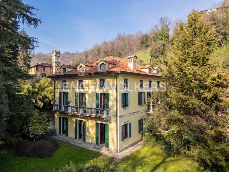 Villa a Olgiate Molgora